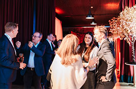 HOLLYWOOD IN THE COTSWOLDS