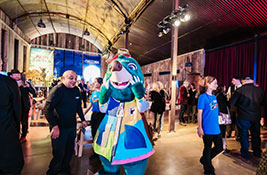 HOLLYWOOD IN THE COTSWOLDS