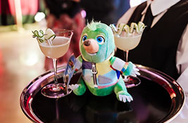 HOLLYWOOD IN THE COTSWOLDS